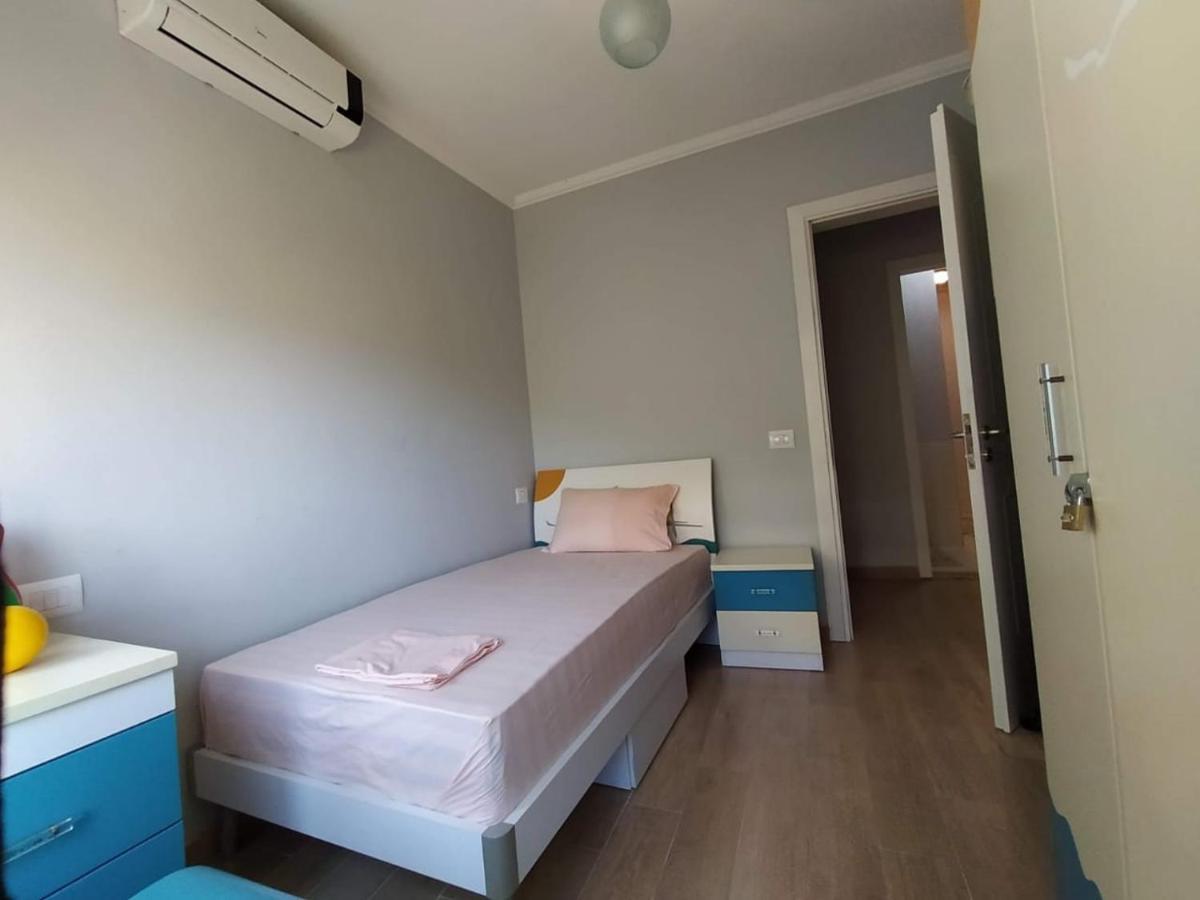 Mia'S Sea View Apartment Голем Екстериор снимка