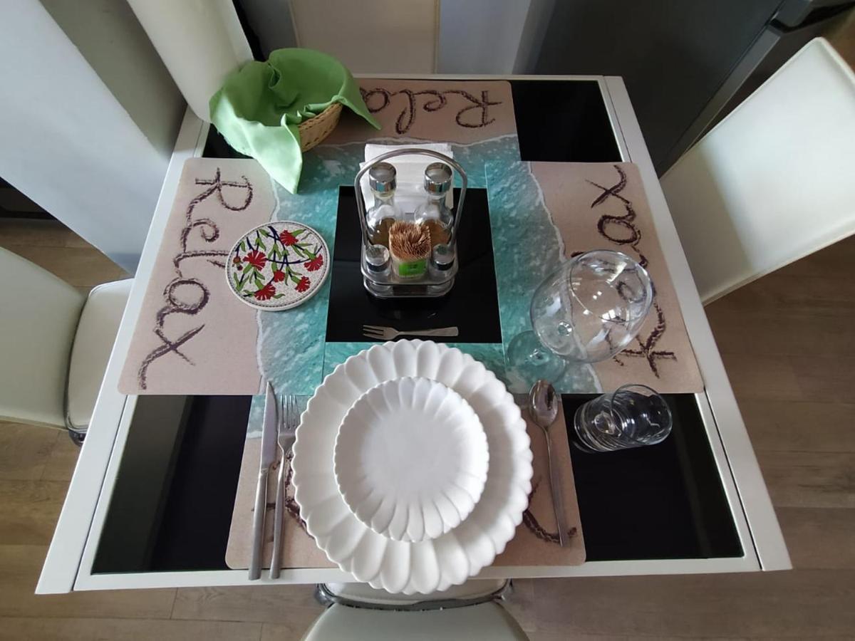 Mia'S Sea View Apartment Голем Екстериор снимка