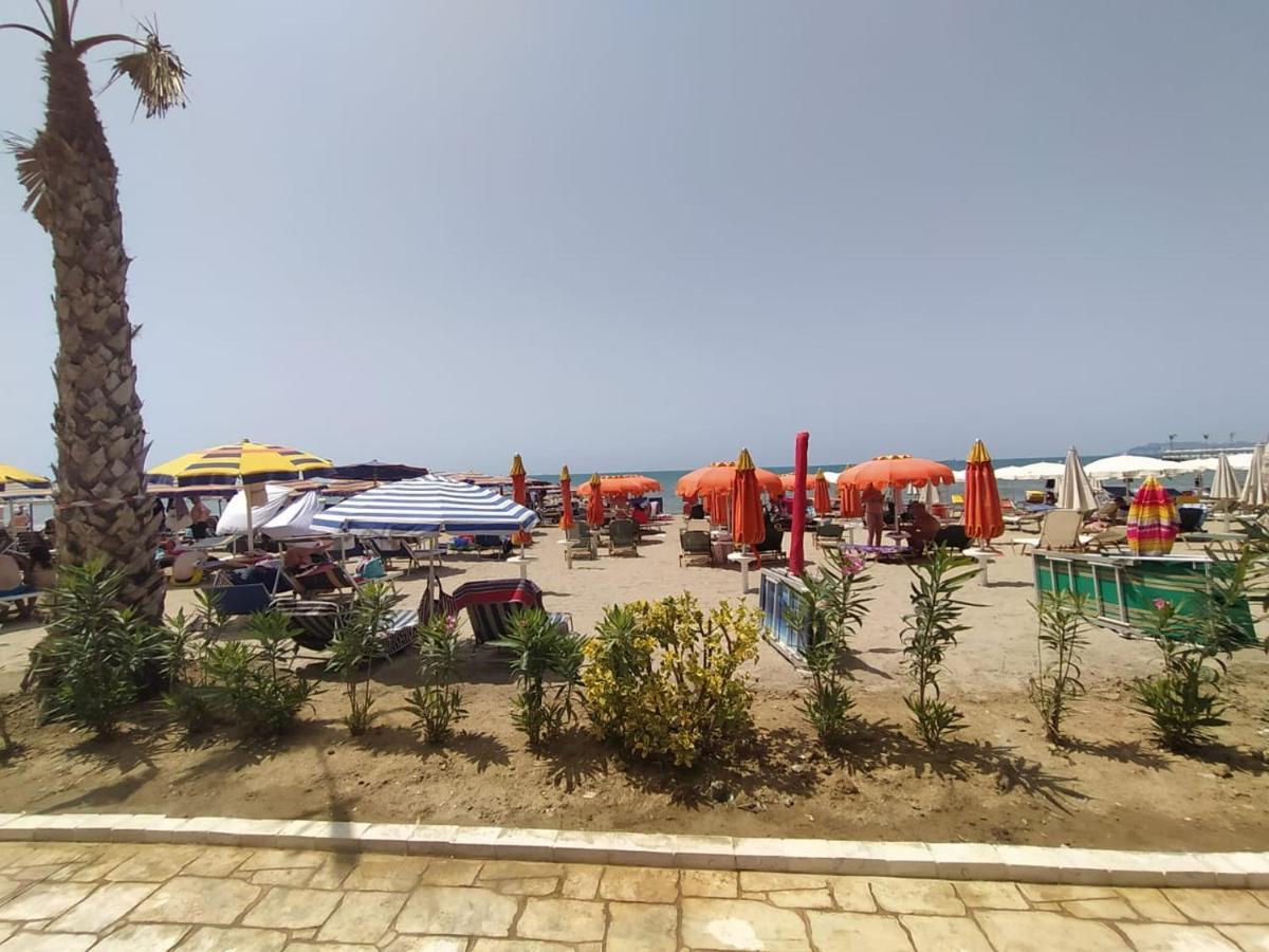Mia'S Sea View Apartment Голем Екстериор снимка
